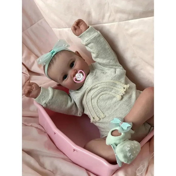 Body Silicone Vinyl Correct  Lifelike Reborn Baby Realistic Newborn Girl Dolls - Picture 4 of 8